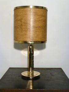 LAMPE  MODERNISTE EN BRONZE DORE ET LAITON. 1960