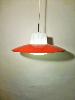 SUSPENSION VINTAGE  METAL ROUGE ET OPALINE 1960