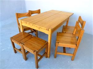 ENSEMBLE TABLE A MANGER EN PIN TAPIOVAARA .1963